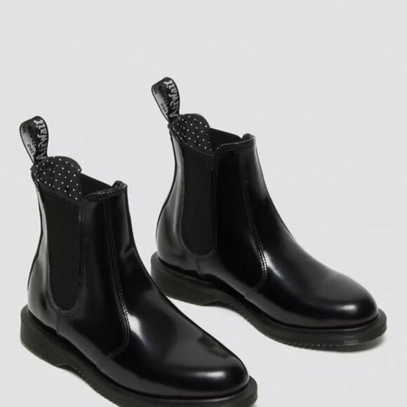 Dr. Martens Shoes - Dr Martens - Flora Women's Smooth Leather Chelsea Boots - Women's size 8